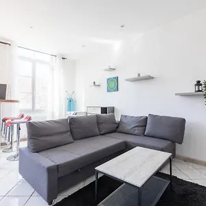 Ideally Placed To Visit + Bright Flat - Idéalement Placé Pour Visiter + Lumineux Appartement Toulon